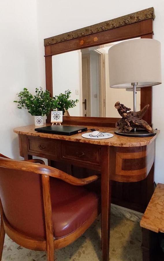 A Casa Di Lidia B&B Gaète Extérieur photo